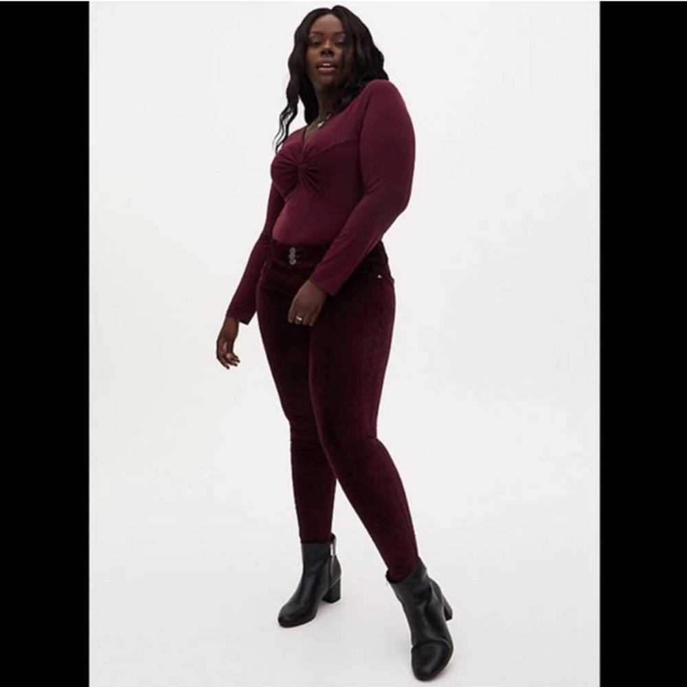 Torrid Feel the Fit High Rise Velvet Maroon Jeggings size 18T